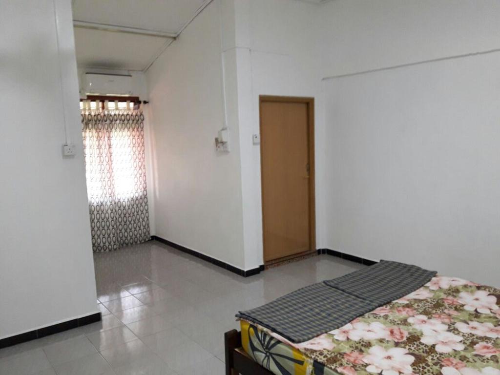 Nur Muslim Homestay At コタバル エクステリア 写真