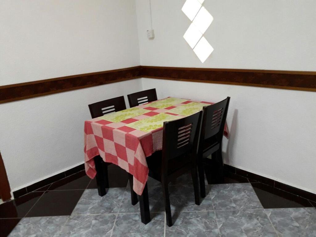 Nur Muslim Homestay At コタバル エクステリア 写真